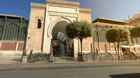 Malaga, Spain. Circa August 2018.Marble arch, entrance of the Atarazanas food Vidéo 102803771