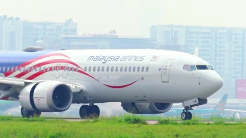 Malaysia Airlines 9M-MVK  Boeing 737 MAX 8 Video stock 346218341