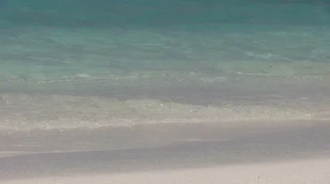Maldives - coast - waves Видео 34972702