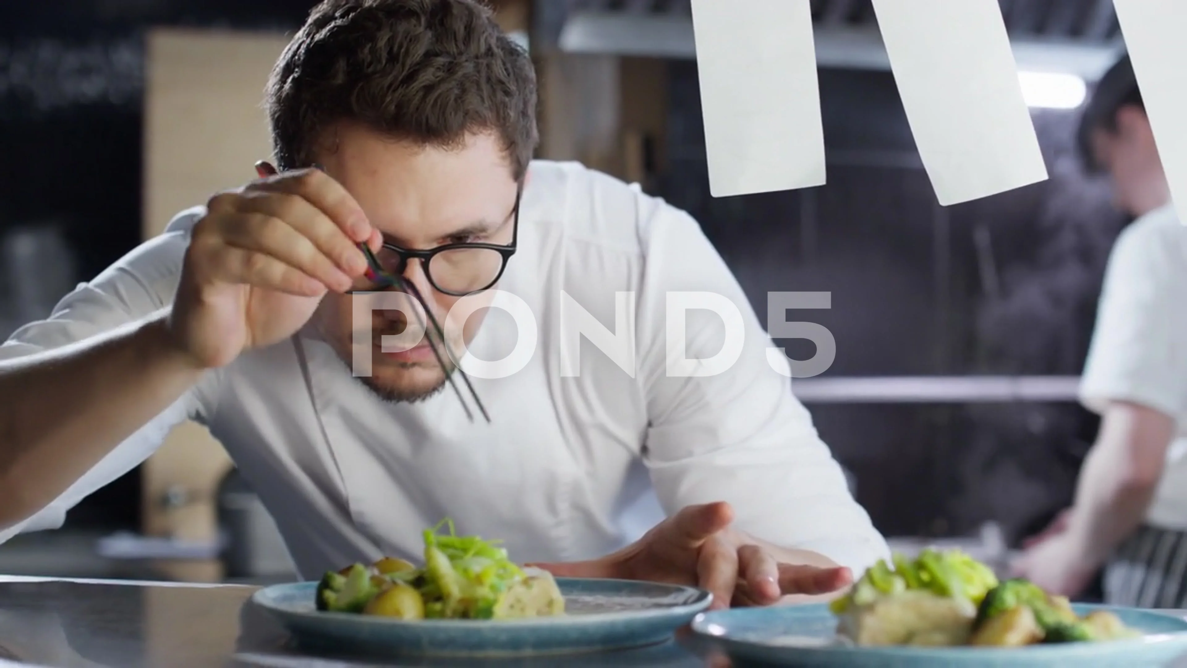 Chef hotsell serving dishes