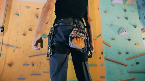 Male climber ready for a training, close up. Stock Footage 102444491