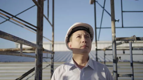 Male engineer construction inspecting the construction site. Stock-Footage 176905108