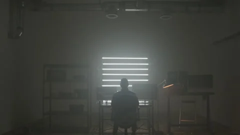 Male Hacker in His Basement Stockbeeldmateriaal 208727410
