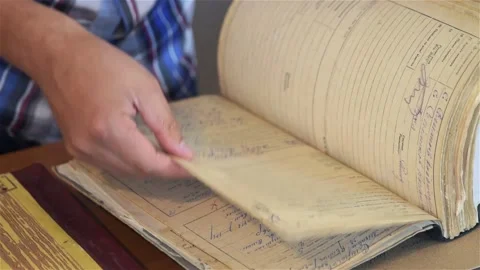 Male hands flipping documents in administration 스톡 동영상 150253033