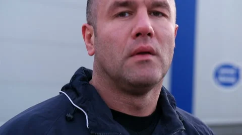  male runner preparing himself, deep breathing 스톡 동영상 60986477