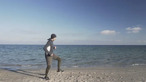 Male runner training Stock Footage 99683362