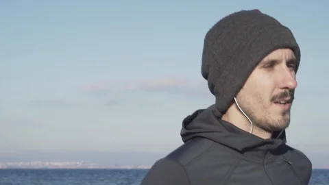 Male runner training Stock Footage 99685806