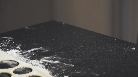 Male using cooking mitt baking mince pies for a holiday dessert places a Stock Footage 119647310