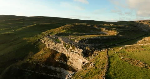 Malham cove afternoon Video stock 327491928