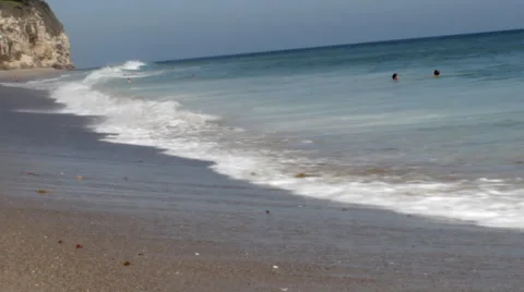 Malibu Beach - Waves Lapping Up on the Beach 動画素材 41460127