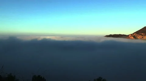 Malibu marine layer in time lapse motion Stock-Footage 49057914