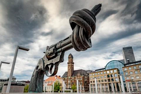 Malmo The Knotted Gun Stock Photos