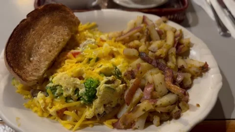 Maltby Cafe Veggie Scramble Video stock 276227318