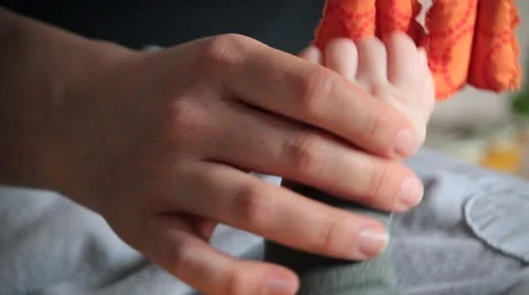 Mama reaching for her baby's hand Stock-Footage 48910619