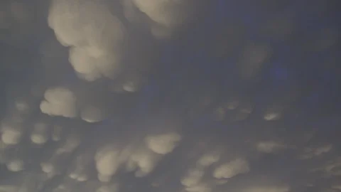 Mammatus Clouds Video stock 102364484