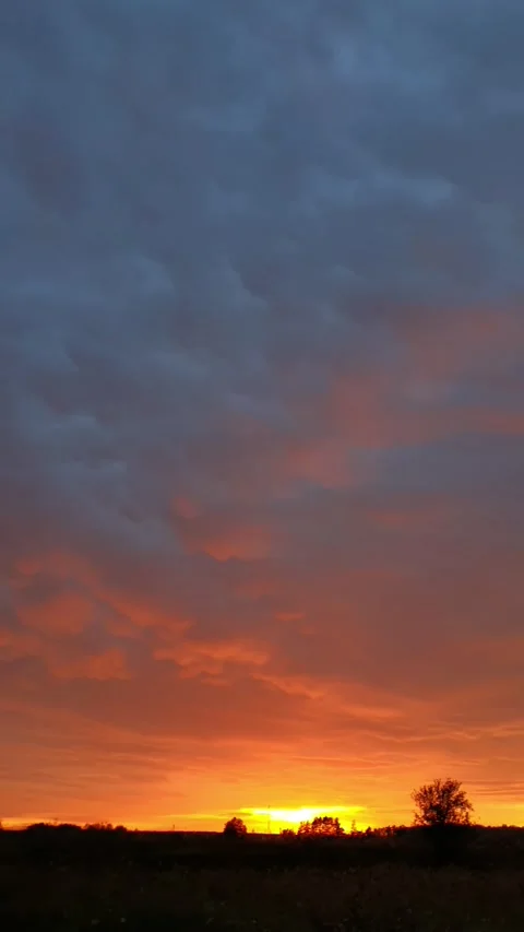 Mammatus clouds in the light of the setting sun Stock Footage 201919744