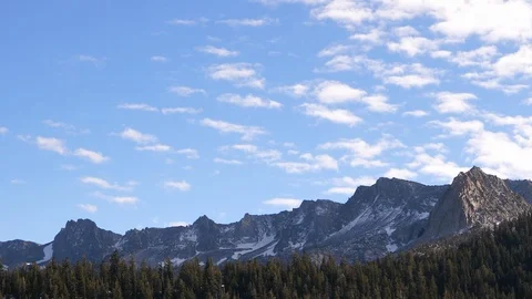 Mammoth lakes in summer with clouds Stockbeeldmateriaal 92534610