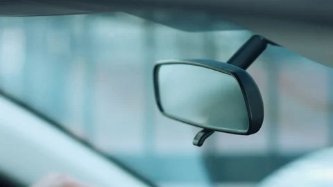 Man, Adjust, Car, Rear, View, Mirror Vídeos de archivo 76727328