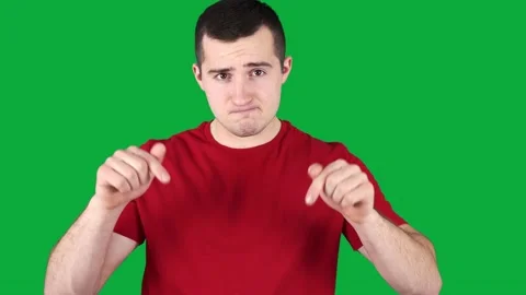 A man asks to subscribe at the bottom on a green screen Stock Footage 160990465