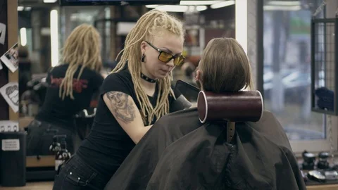 Man at barbershop Stock Footage 118946069