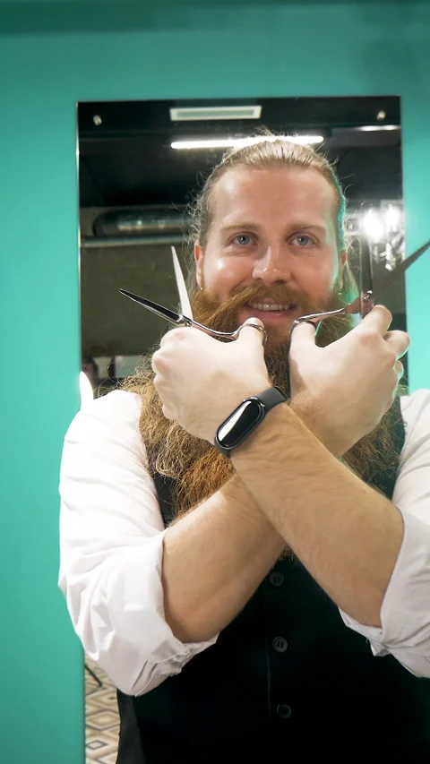 Man Bearded barber portrait 스톡 동영상 272142819