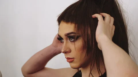 Yakutskdan yalangoch qizlarning fotosuratlari