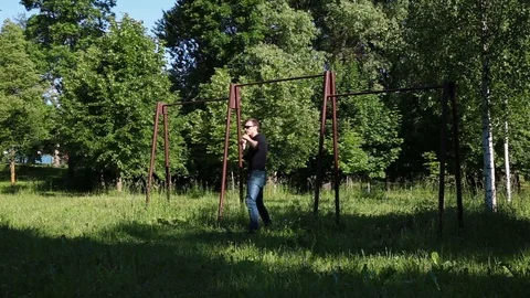 Man boxing in the summer park 스톡 동영상 76703462
