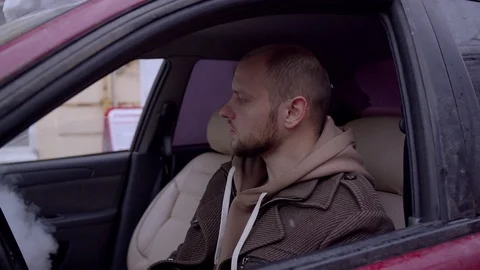 Man in breaking venhicle Stock Footage 101642408