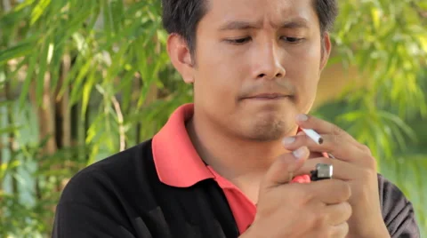 Man breaks a cigarette. Stock Footage 41405842