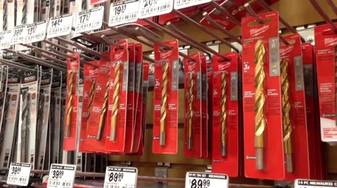 Man buying titanium drill bit set 스톡 동영상 53127628