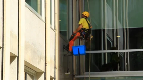Man cleaning windows Stock Footage 37161251