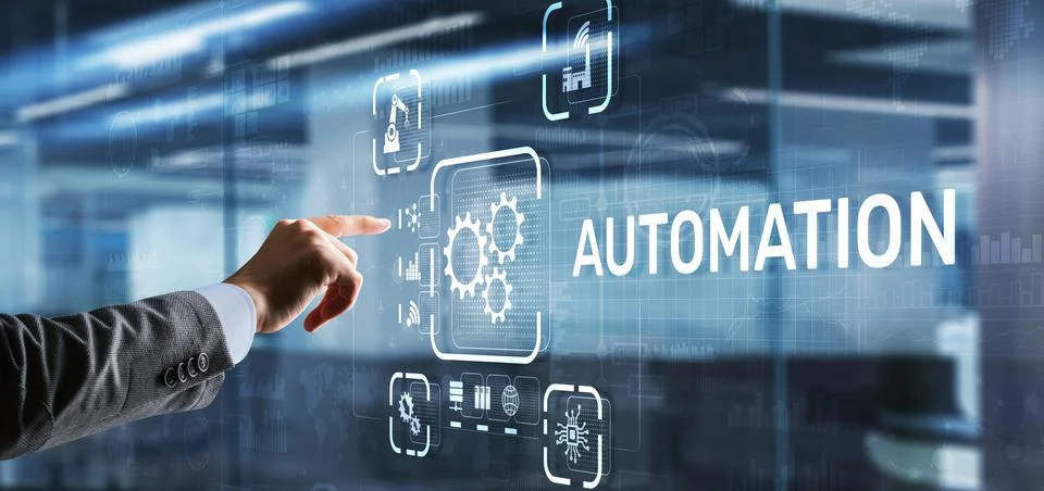 Man clicks on 3d virtual screen Automation. Optimization of business and Foto stock