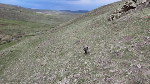 Man climbing mountain Video stock 274398768