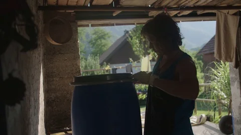 Man is closing barrel Video stock 90040210