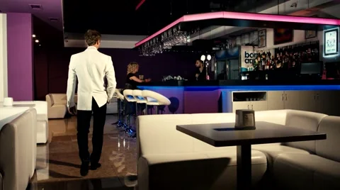A man coming to the bar Video stock 55330598