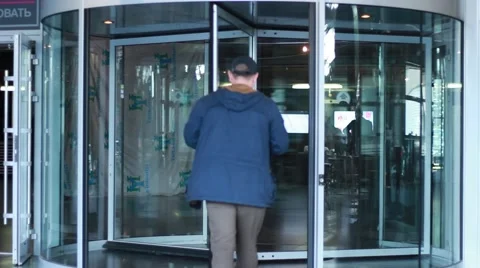 Man comming into the hotel 스톡 동영상 62647992