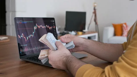 Man counting fast fast cash paper turkish coins. Vídeo Stock 152084067