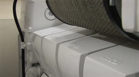 Man counting pistons on boat engine Video stock 37313158