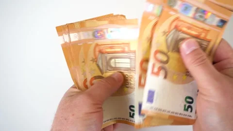 Man Counting Sort Lots Of Dollar or Euro Bank Paper Note Cash Money Currency. Vidéo 145500775
