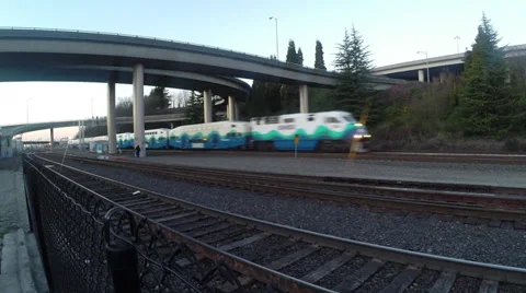 Man Crosses After Train Stockbeeldmateriaal 36144148