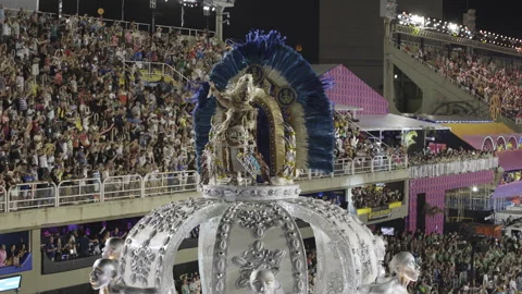 Man Dancing in top of a Carnival Float at Rio's Carnival Parade - Brazil 2022 Stock-Footage 194172269