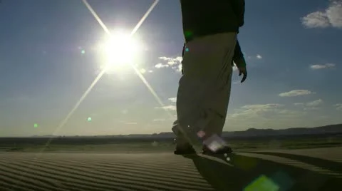Man in the desert Stock-Footage 17003741