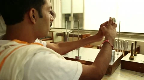 Man doing physical therapy exercises Video stock 41415654