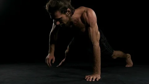 Man doing push up. Video stock 92196332