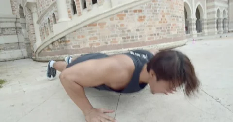 A man doing push up - wide shoot handheld Video stock 146096823