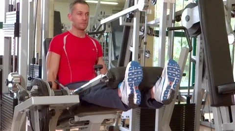 Man doing workout 動画素材 30465533