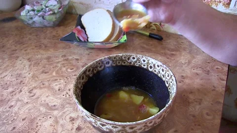 Man eats food. Borscht Stock-Footage 106352704