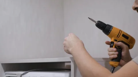 Man electric screwdriver Video stock 303444315