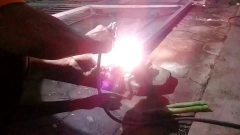 A man electric welding mechanic Stock Footage 226102790