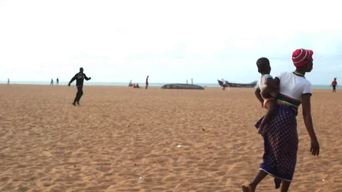 Man exercises at the beach Stock Footage 81225040
